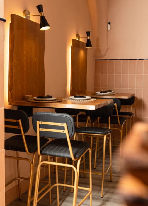 Brasal restaurante en Cádiz, restaurante de barrio con alma de brasa. 